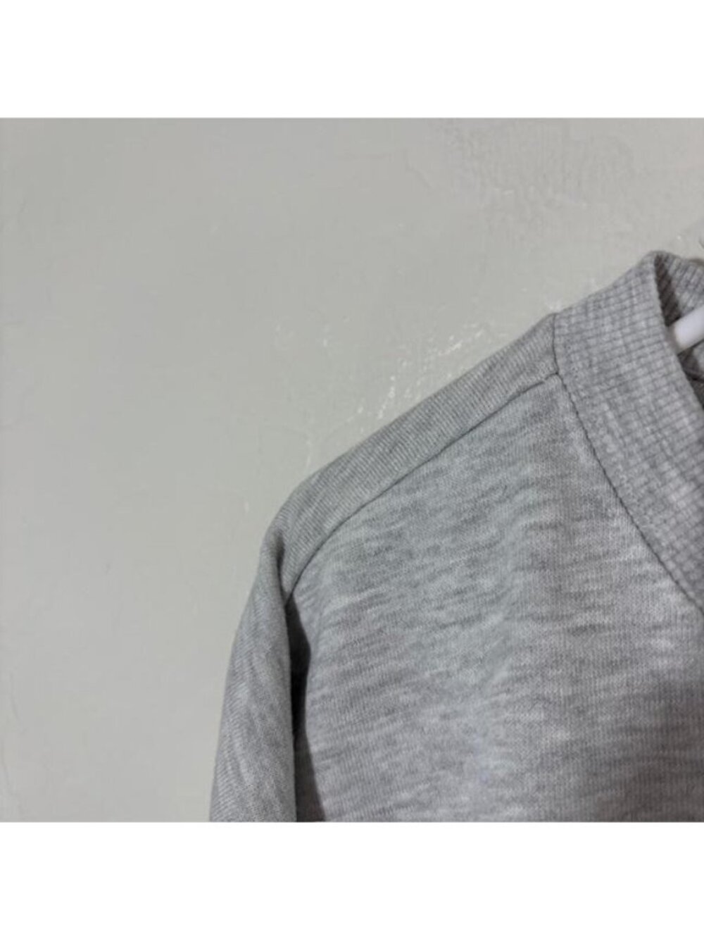 Maeve Sweatshirt Womens Medium Gray Ski Club Cocktail Graphic Pullover Fleece - Picture 2 of 9